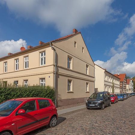 Altstadt Ferienwohnung Нойруппин Экстерьер фото