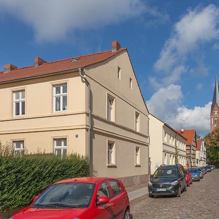 Altstadt Ferienwohnung Нойруппин Экстерьер фото
